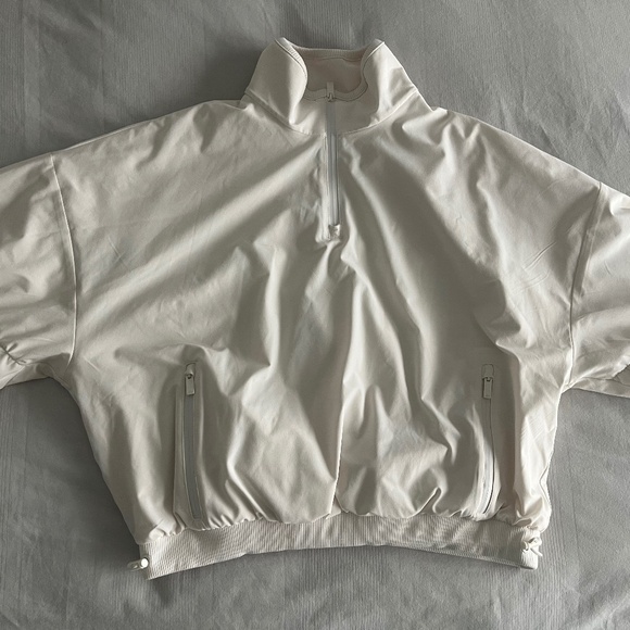 Alo Yoga Cropped Elevation Coverup Fleece Lined Jacket Popover Ivory XS Like New - Picture 3 of 9